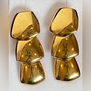 Vintage Erwin Pearl Gold Tone Dangling Earrings.